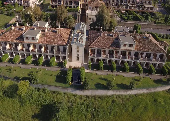 Near Marco Simone Golf Rome, Cleaning Included * Rom