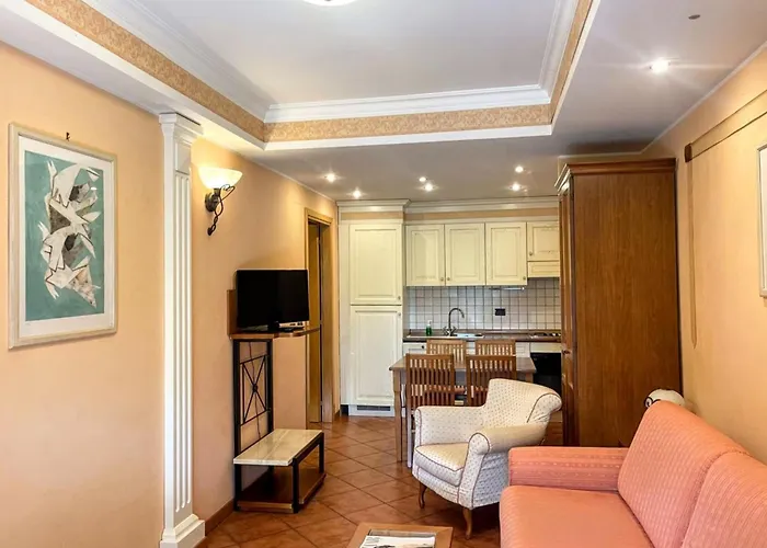 Apartment Near Marco Simone Golf Rome, Cleaning Included *